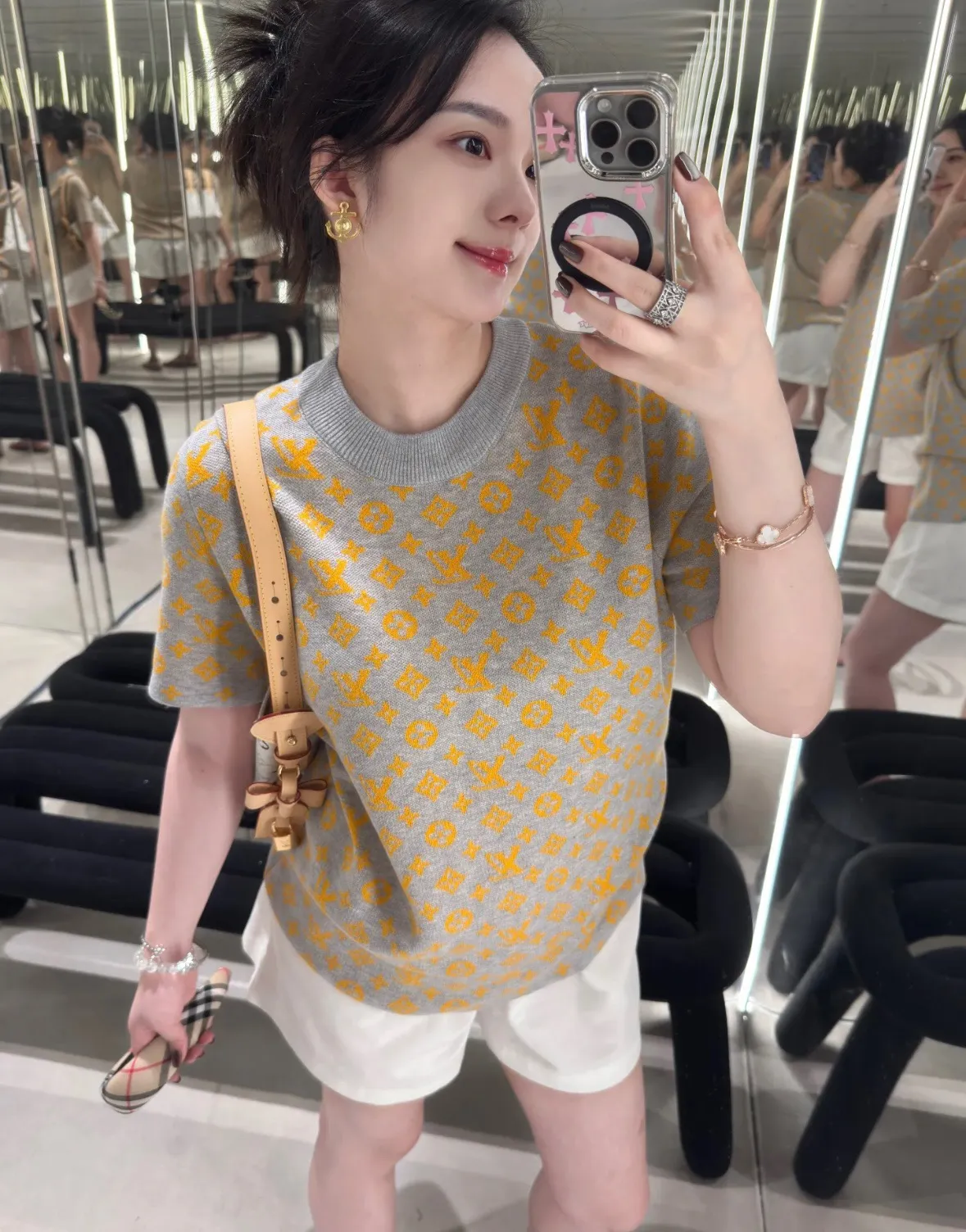 Louis Vuitton/